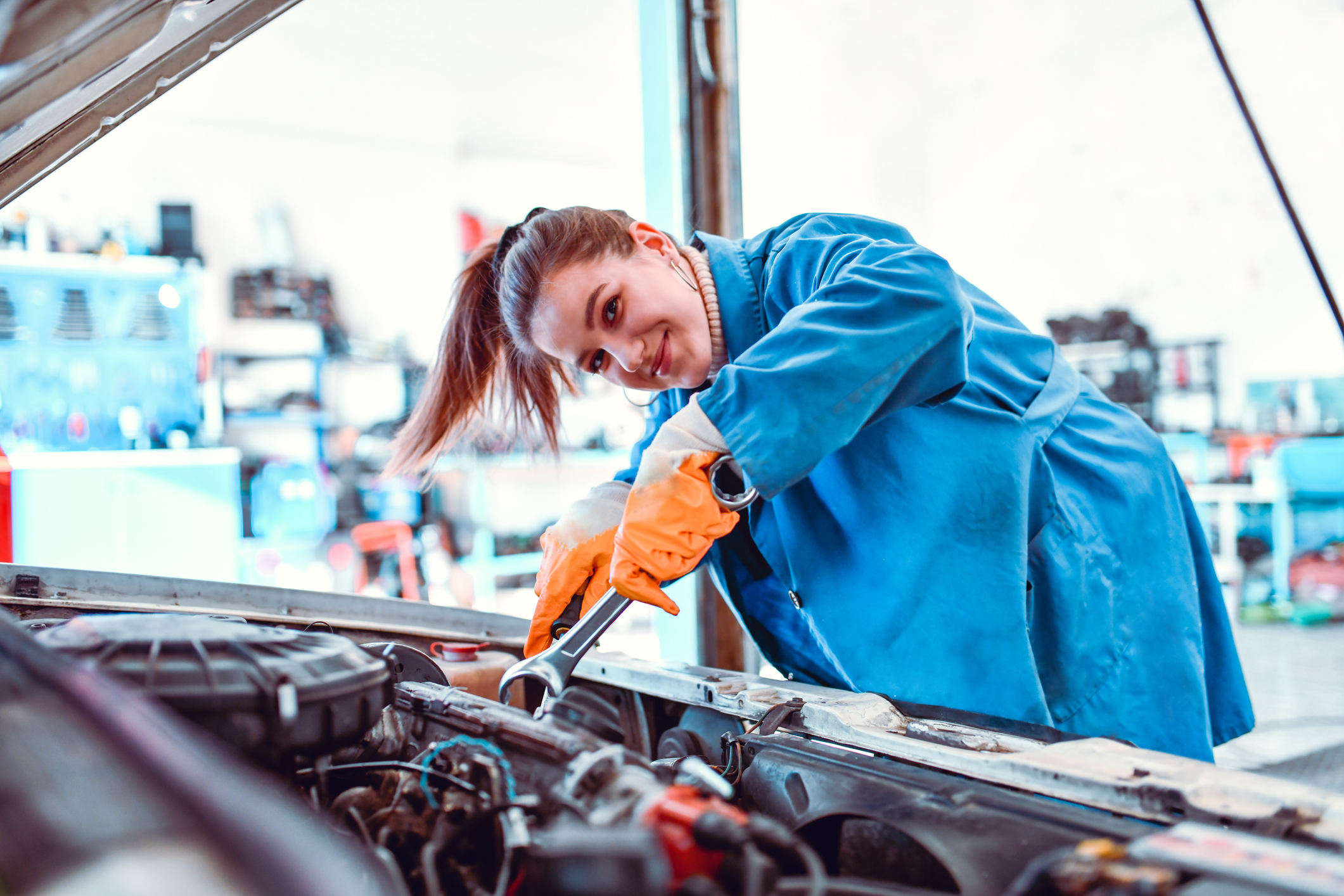 Jak często należy serwisować układy centralnego smarowania?